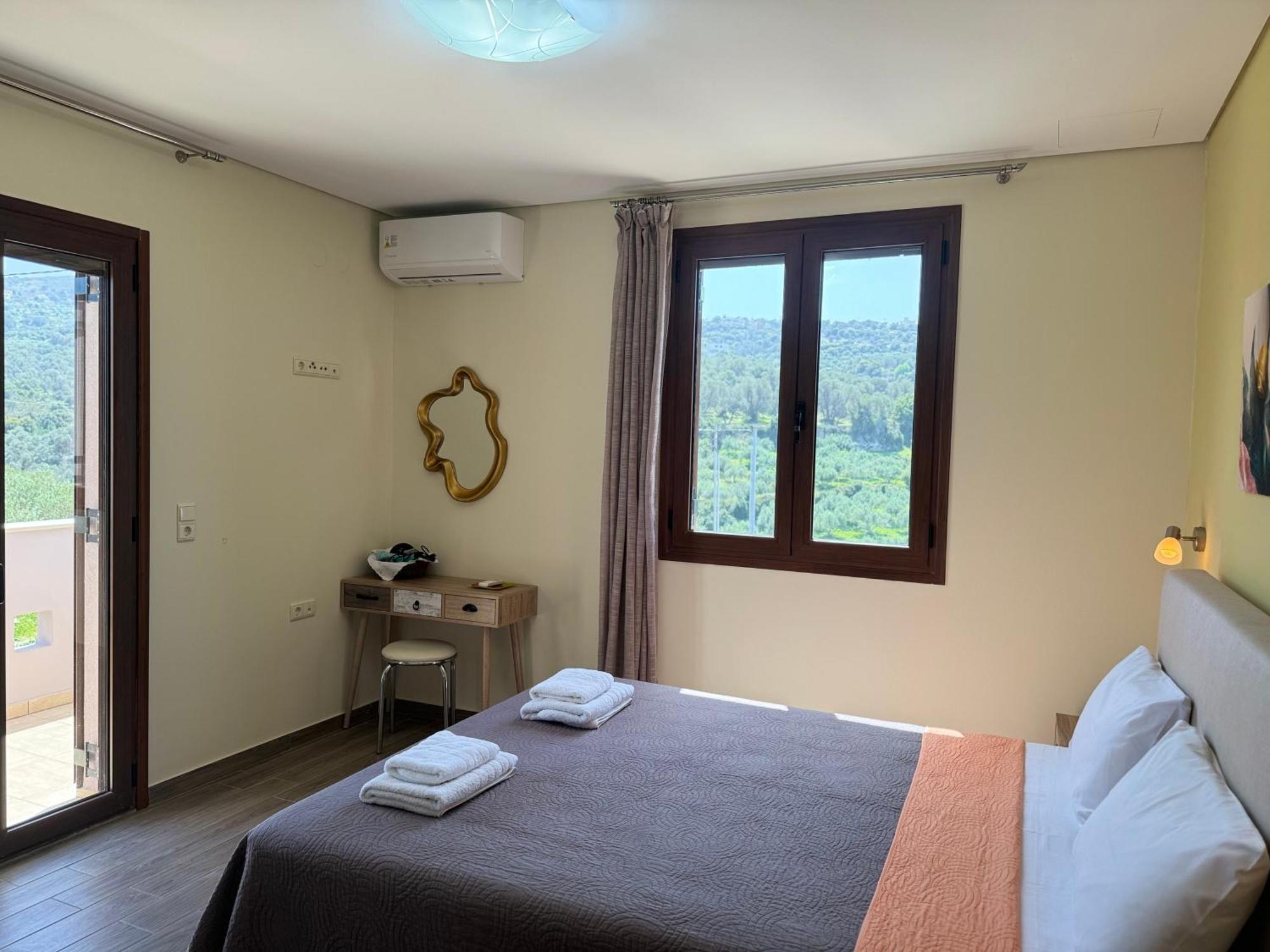 Villa Saint George Maroulas ภายนอก รูปภาพ
