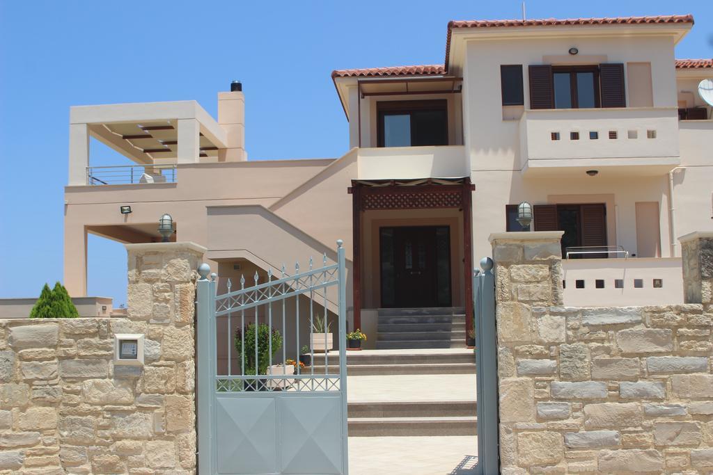 Villa Saint George Maroulas ภายนอก รูปภาพ