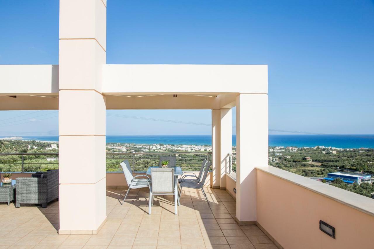 Villa Saint George Maroulas ภายนอก รูปภาพ